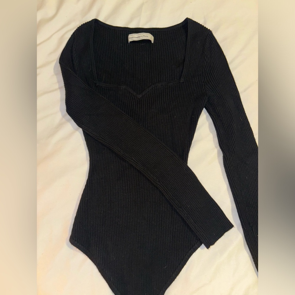 Abercrombie and fitch black long sleeve bodysuit. Size S